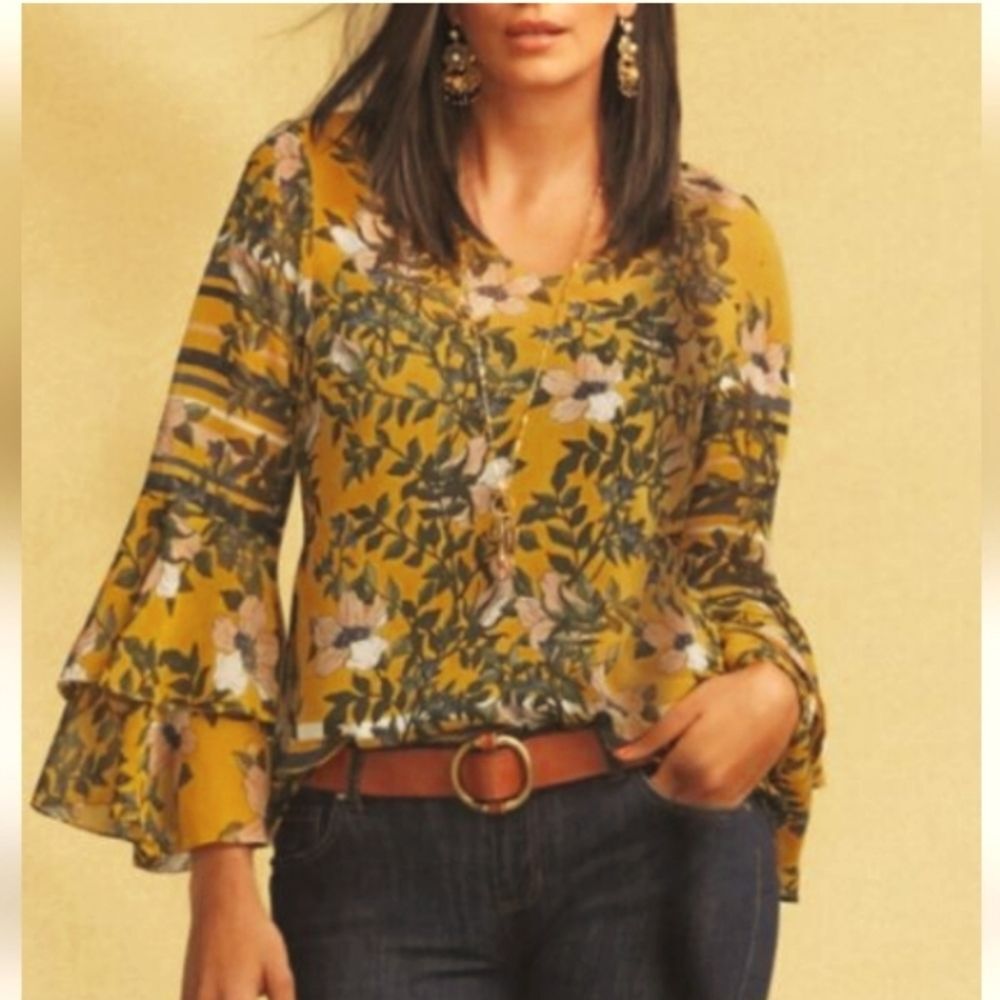 CABi "Scene" Floral Bell Sleeve Bouse
